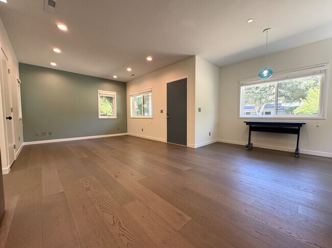 Building Photo - Beautiful 2BD/2BA ADU in Peaceful Portola Valley Setting