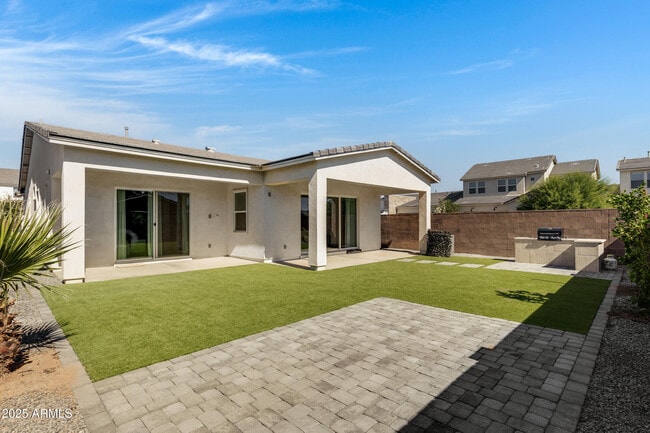 Building Photo - 10051 E Talon Ave