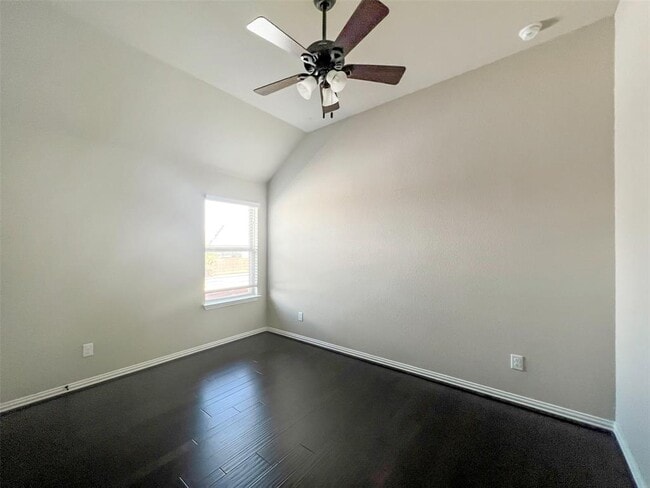 Building Photo - 3018 Diego Dr