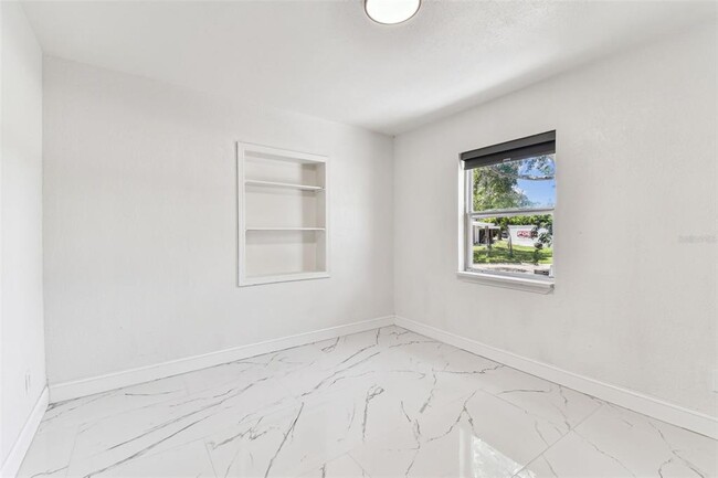 Building Photo - 4290 Neptune Dr SE