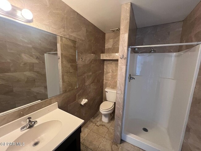 Building Photo - 540 S Yarbrough Dr