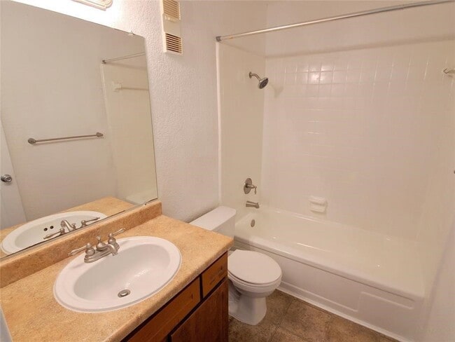 Building Photo - 8100 Creekbend Dr