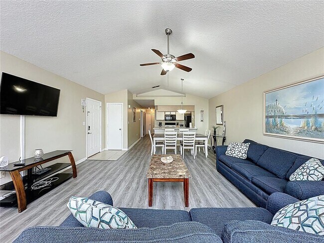 Building Photo - 8716 Rain Forest Pl