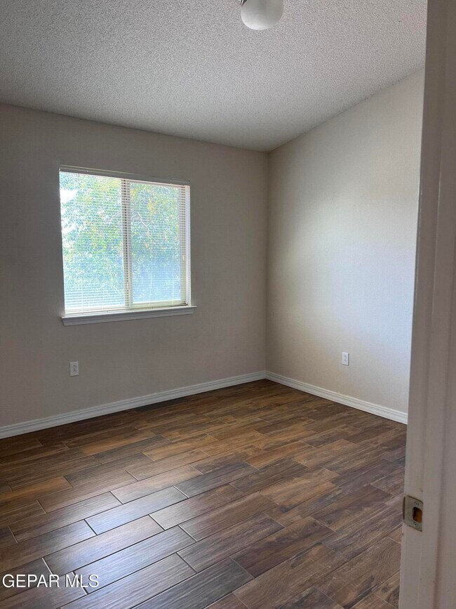 Building Photo - 12688 Tierra Alexis Dr