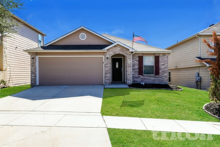 Primary Photo - 9506 Lookover Bay