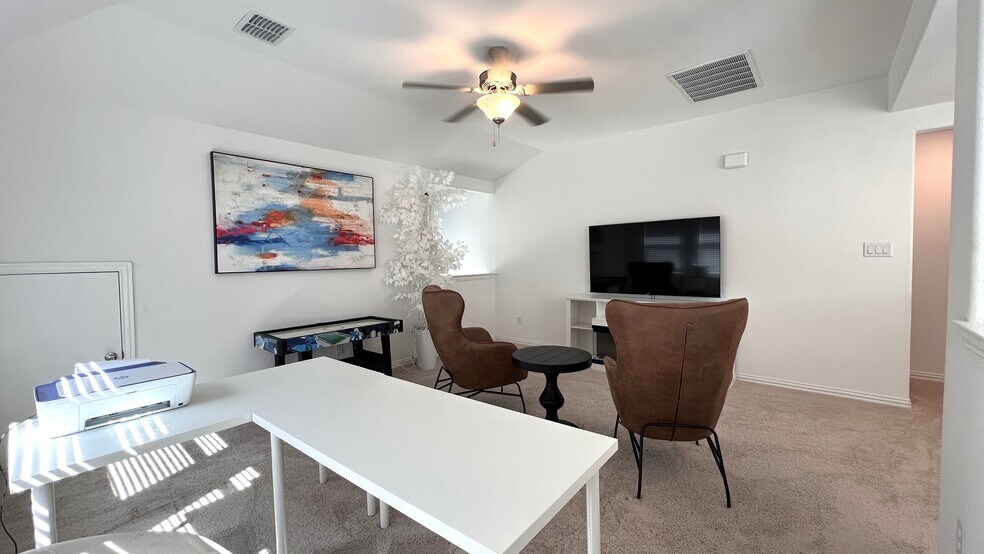 Building Photo - 5334 Riverwalk Pky