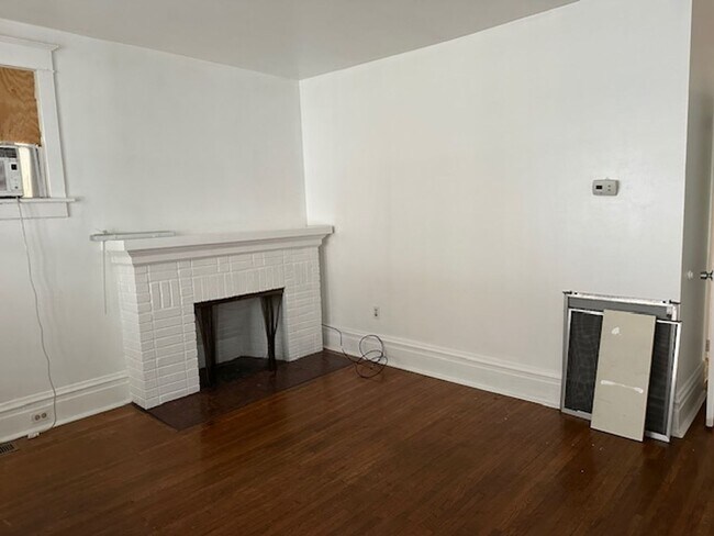 Building Photo - 2547 N 4th St