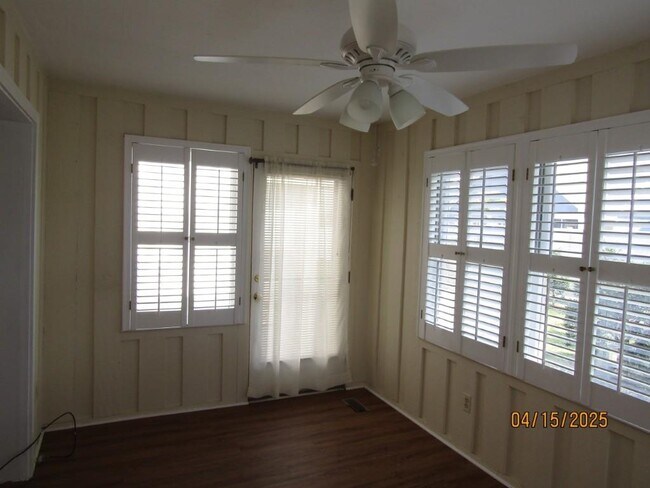 Building Photo - 603 Colony Dr