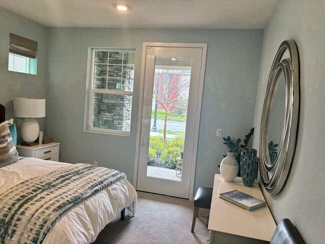 Building Photo - Top Of The Line Model 3/3 + Den Natomas!  ...