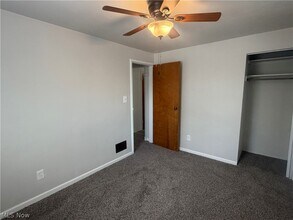 Building Photo - 47 Parkgate Ave