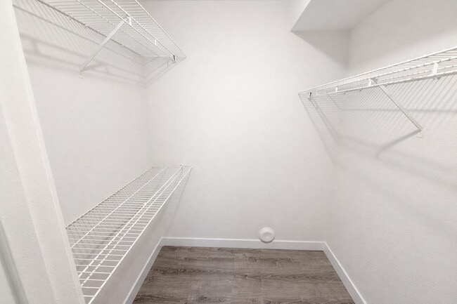 Building Photo - 1709 Hanover Blvd