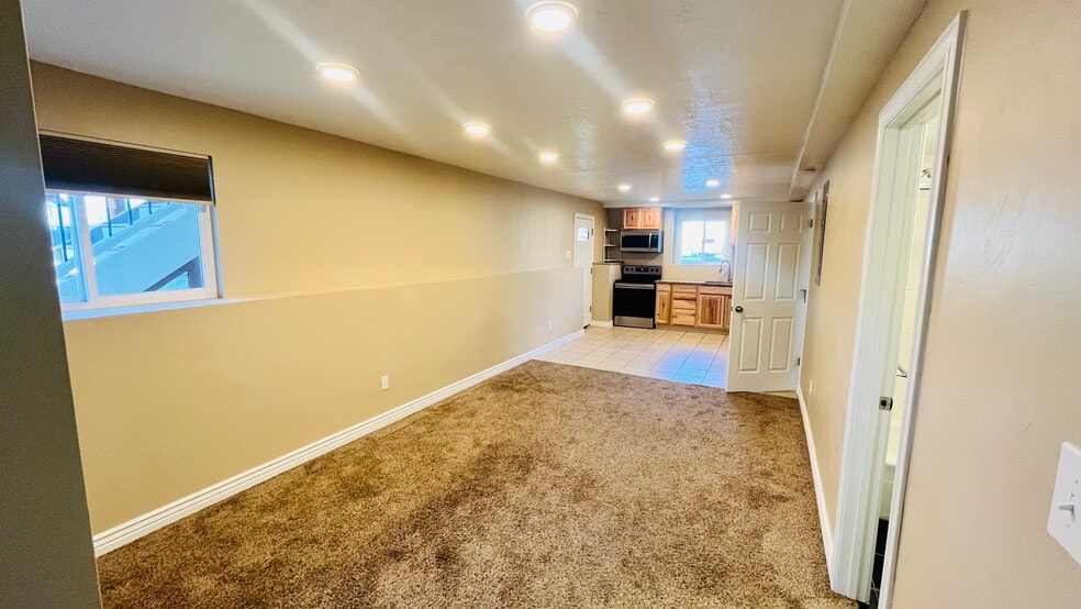 Building Photo - 3016 W 1050 N