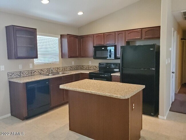 Building Photo - 29445 N Pyrite Ln