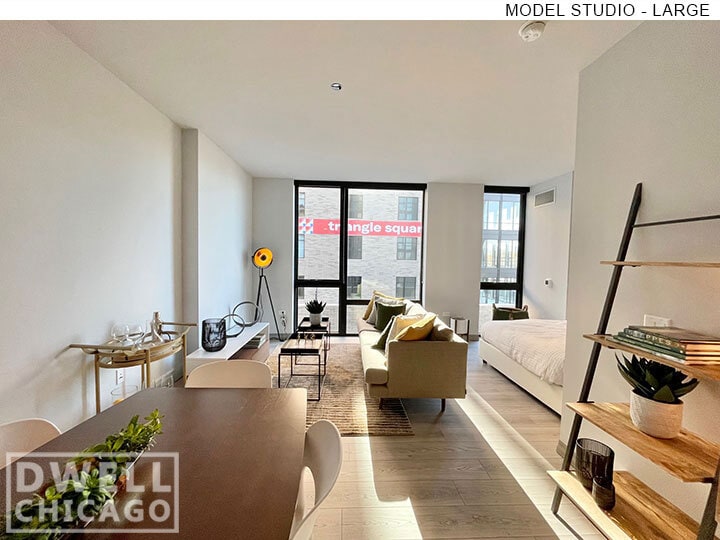 Primary Photo - 2145 N Elston Ave