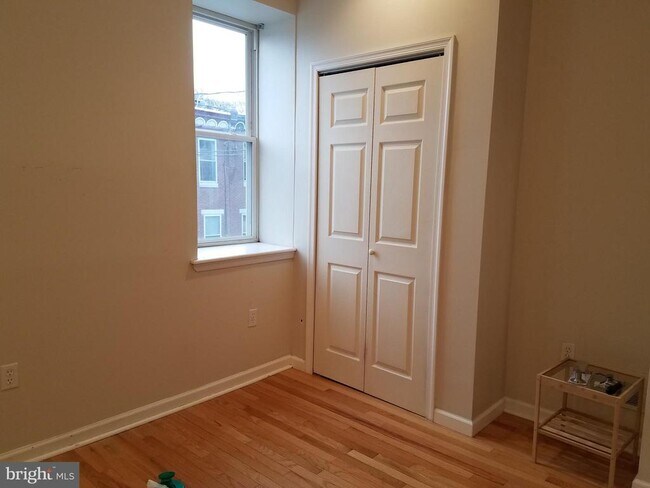 Building Photo - 1951 S 4th St