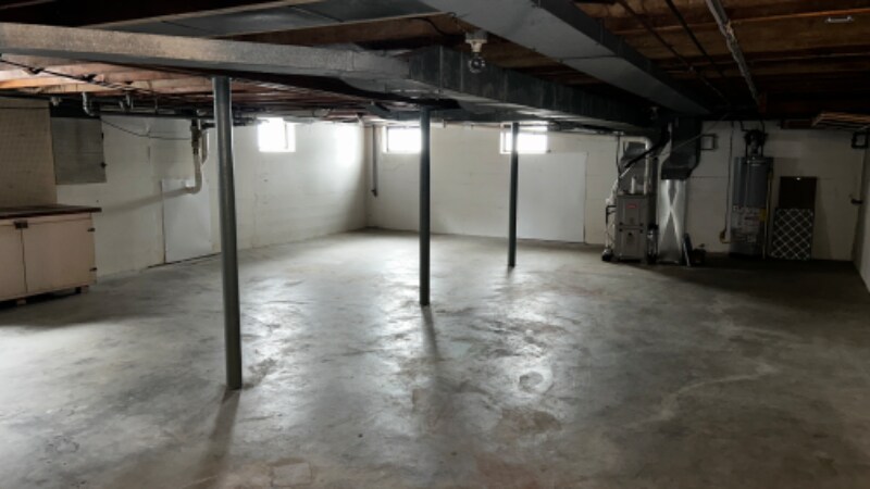 Building Photo - 4500 Winchester Rd