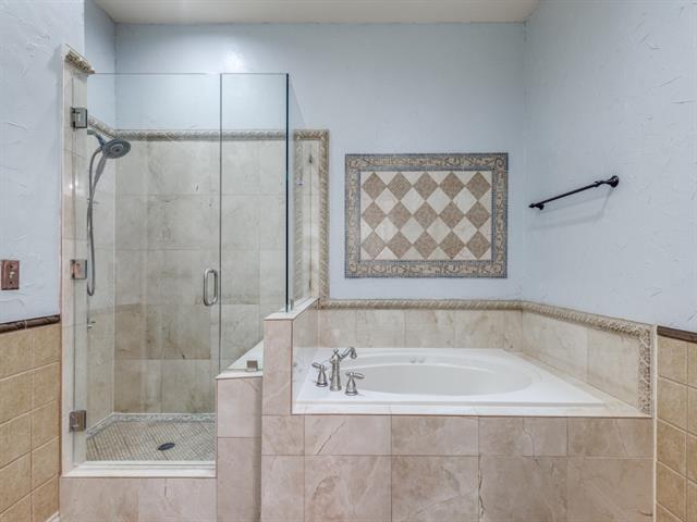 Building Photo - 9138 Valley Chapel Ln