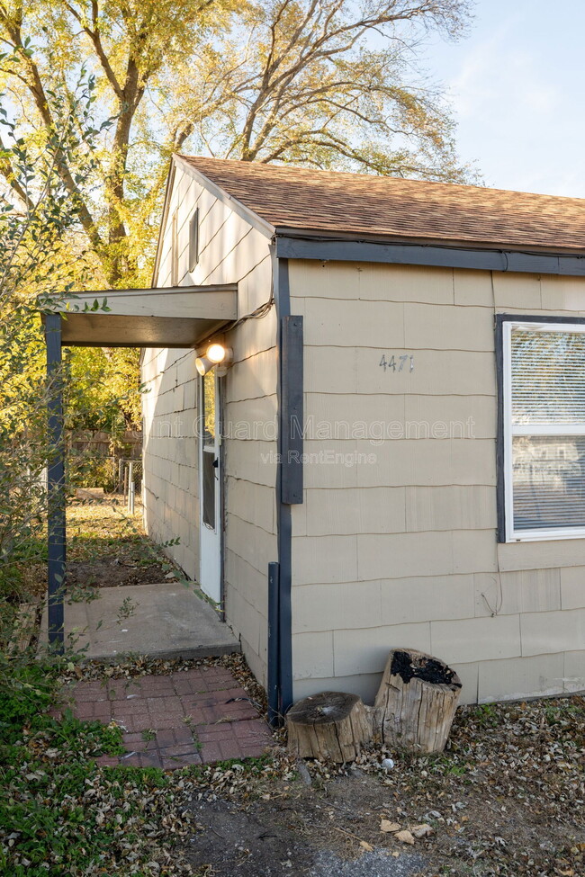 Building Photo - 4471 E Boston Dr