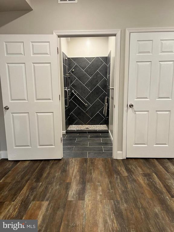 Building Photo - 1302 N 22nd St