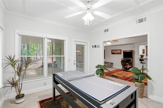 Building Photo - 1279 Quail Cove Dr