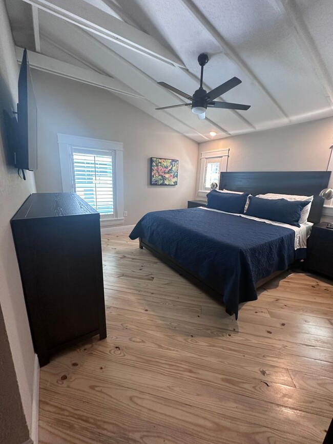 Building Photo - Grenadine Estates Short-term rentals