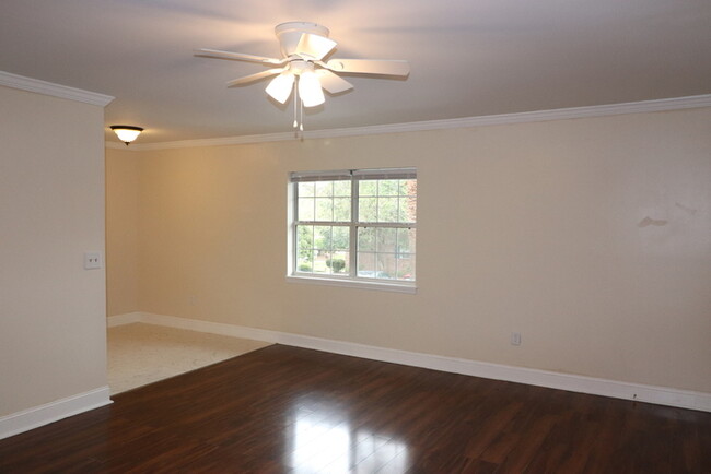Building Photo - Honey Ridge Villas