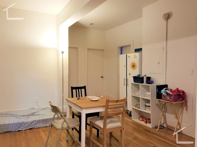 Building Photo - 9/1 Packard's Corner 4BR w/updated kitchen, heat inc!