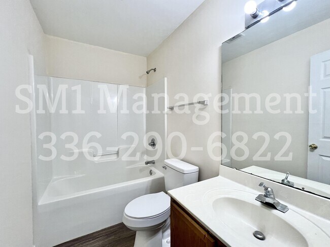 Building Photo - 121 Thomas St