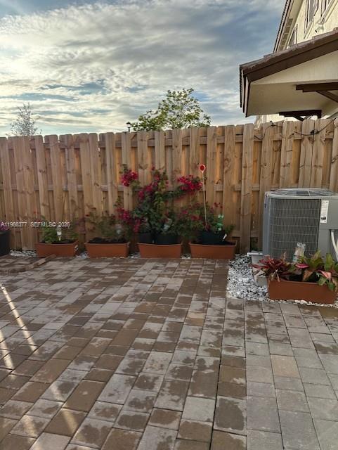 Building Photo - 2582 SE 29th St