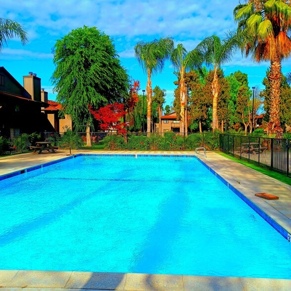 Enjoy Sparkling Swimming Pools - 1190 S Winery Ave