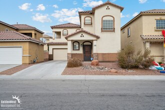 Building Photo - Charming Two-Story 3Bdm 2.5Ba Home in North Las Vegas!