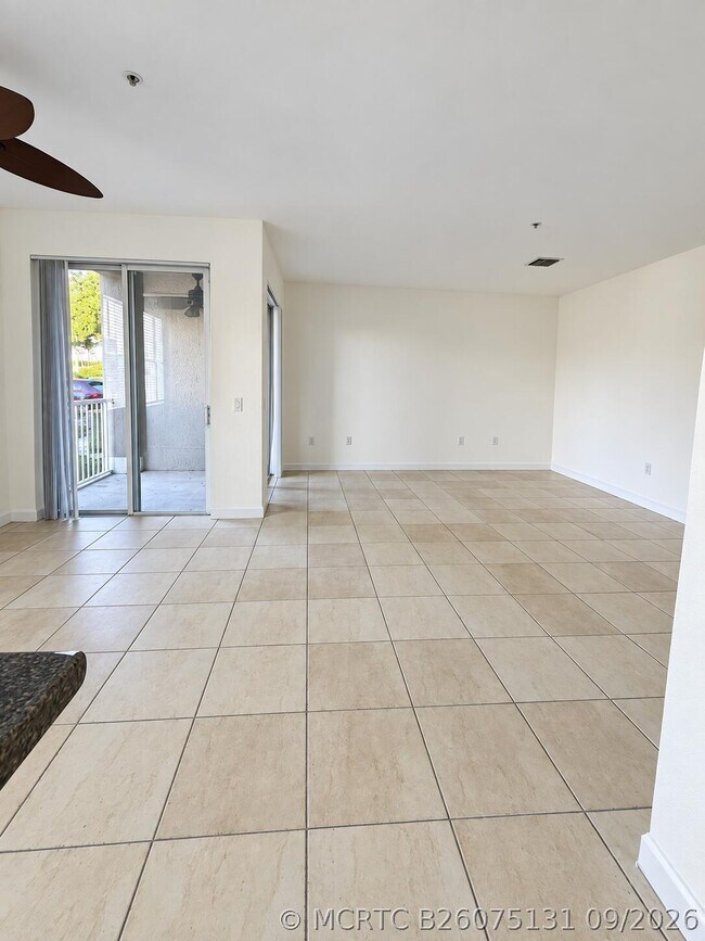 Building Photo - 2113 Shoma Dr