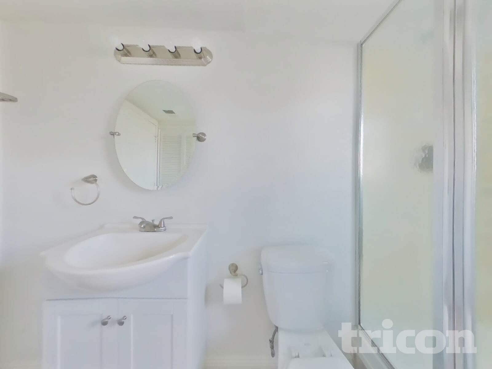 Building Photo - 5447 Midland Dr