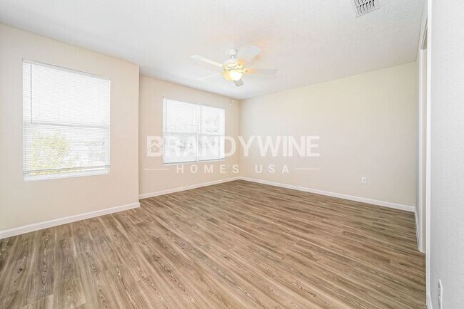 Building Photo - 509 Narnia Ct