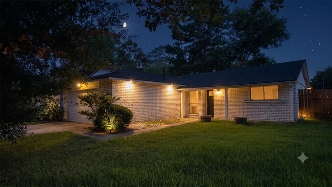 Building Photo - 14419 Cypress Leaf Dr