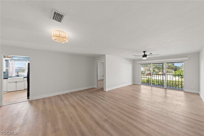 Building Photo - 1535 Trafalgar Ln