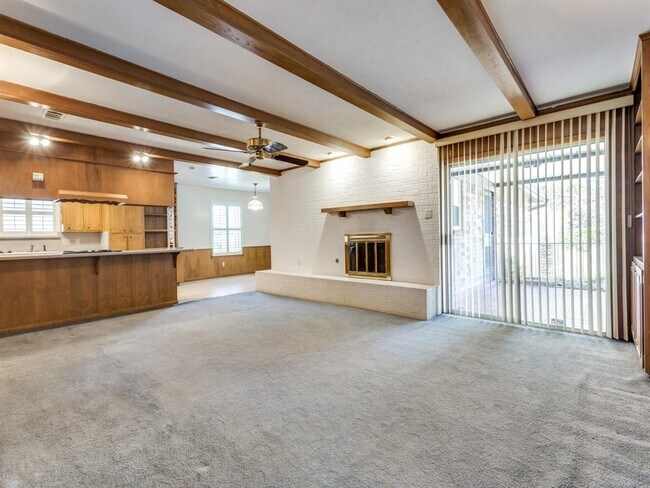 Building Photo - 6025 Wrigley Way