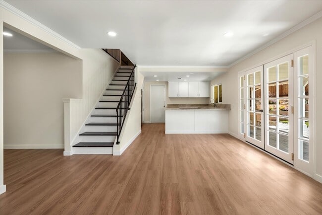 Building Photo - 4935 Cervato Way