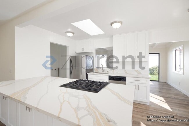 Building Photo - 4914 Zion Ave