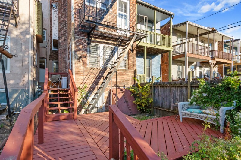 Building Photo - 2916 Guilford Ave