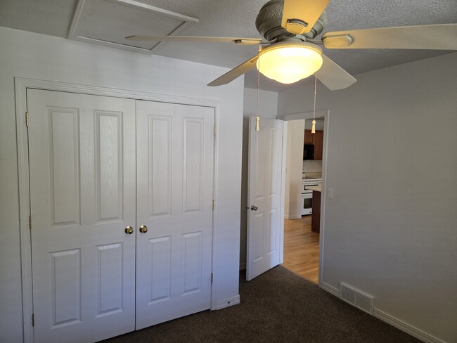 Building Photo - 212 Lyman Ln