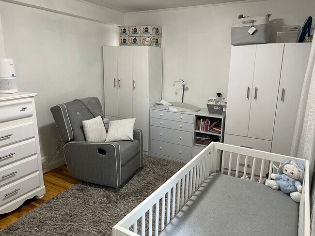 Building Photo - 5-7 Oran Rd