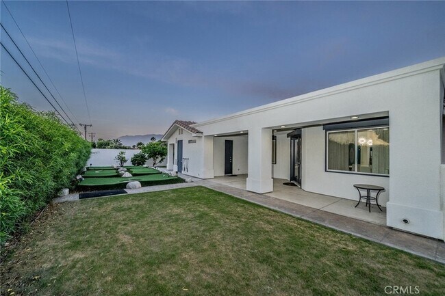 Building Photo - 2932 N Sunrise Way