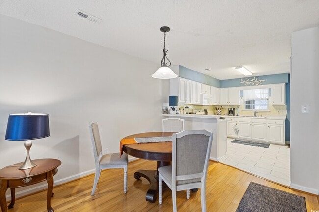 Building Photo - 3948 Tybre Downs Cir