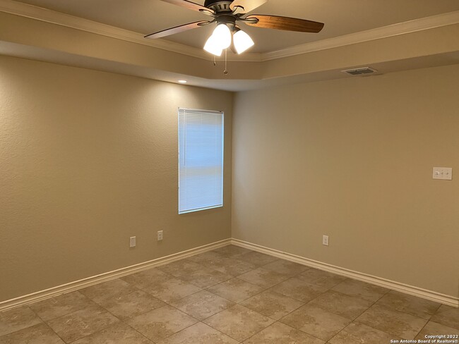 Building Photo - 6958 Lakeview Dr.