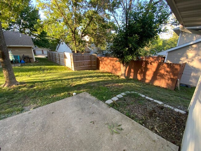 Building Photo - 3569-3571 Prescott Dr