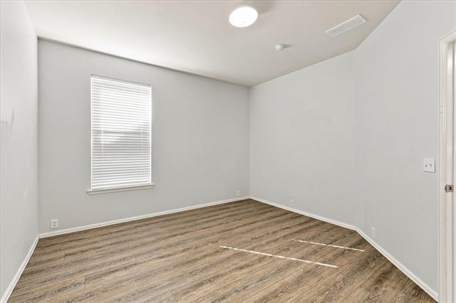 Building Photo - 2812 Thorncreek Ln