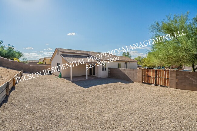 Building Photo - 7623 S Meadow Spring Way