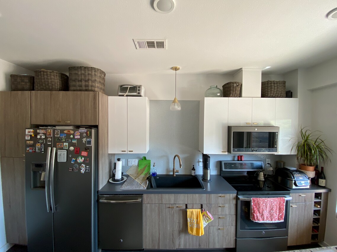 Building Photo - 4361 S Congress Ave