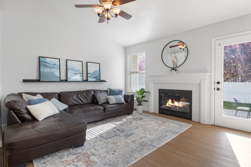 Building Photo - 318 Spyglass Dr